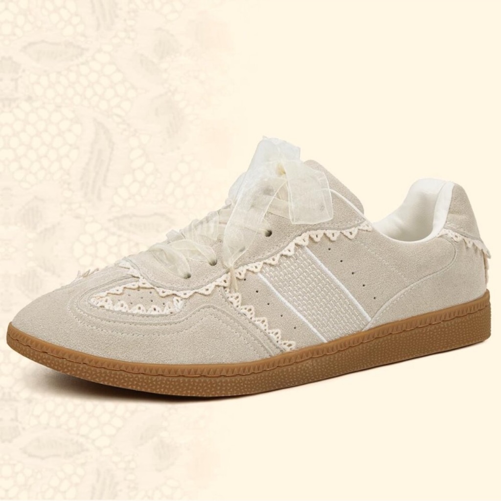 Casual Sneakers For Women With Lace Detail Ribbon Leather Upper Memory Foam